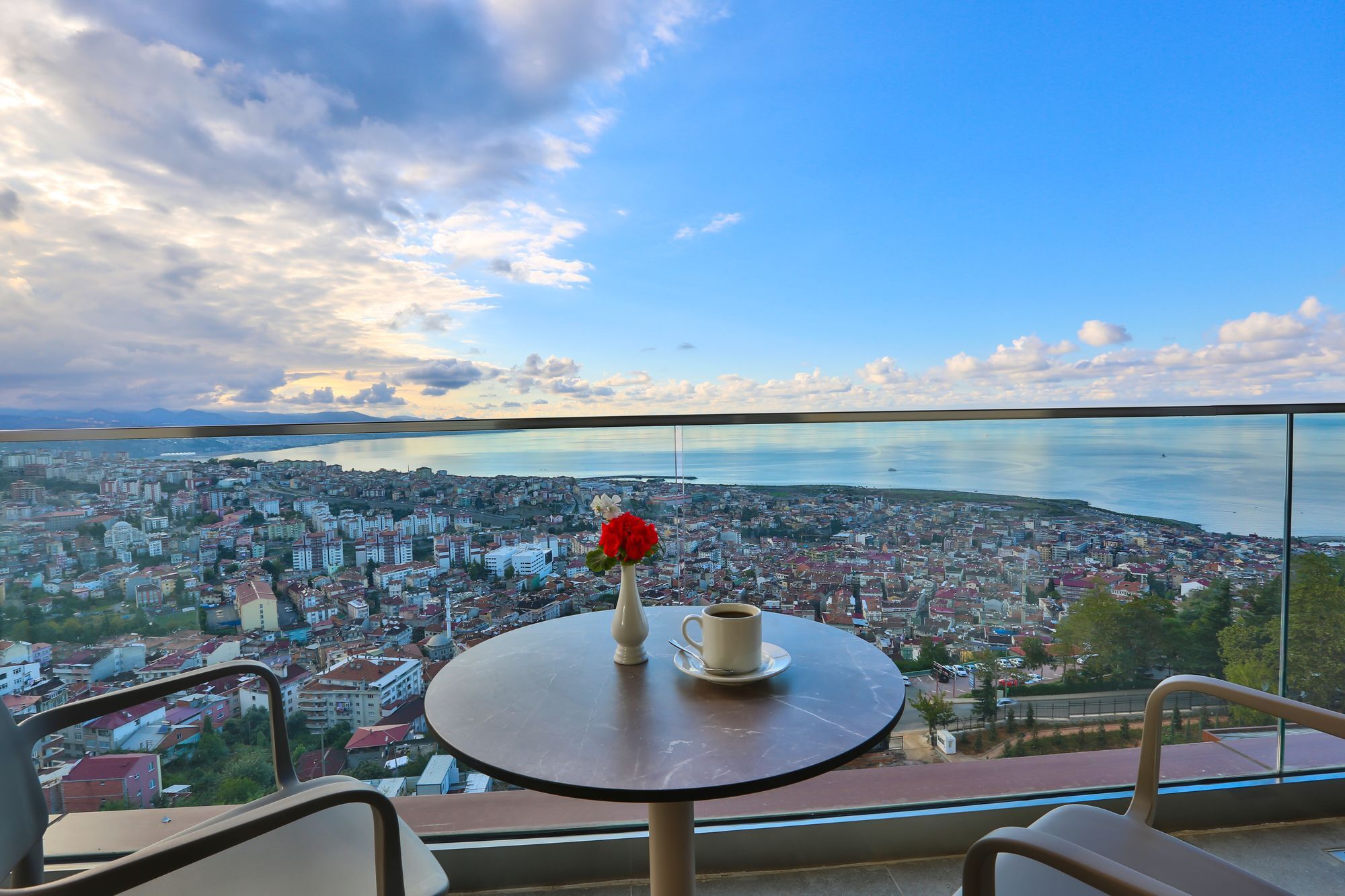 Radisson Blu Hotel Trabzon Exterior photo